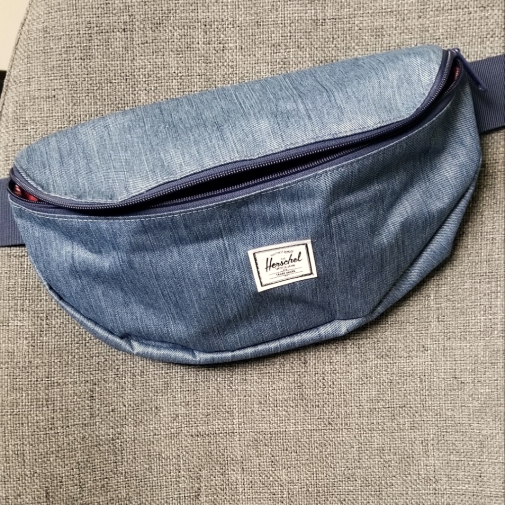 Fanny pack